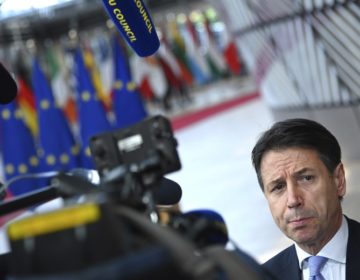 H Iταλία δεν θα παρεκκλίνει από τους ευρωπαϊκούς κανόνες αλλά ζητά να αλλάξουν