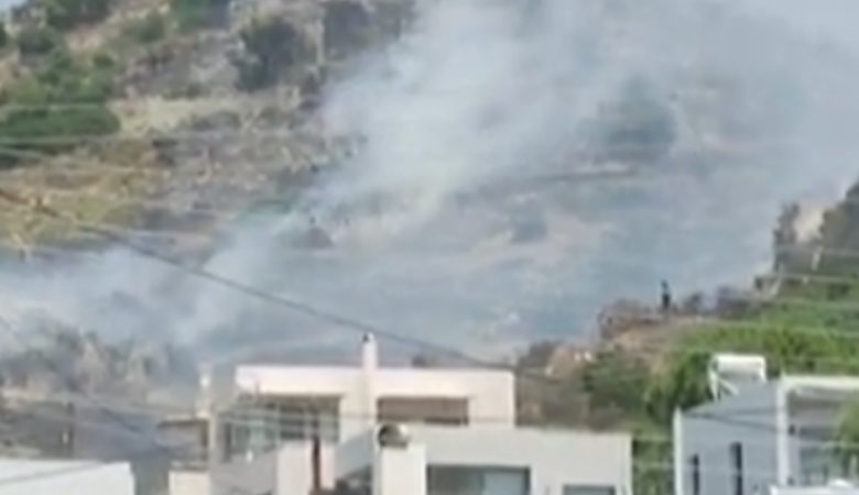 Φωτιά στο Λαγονήσι: Εκκενώθηκαν σπίτια προληπτικά στην περιοχή