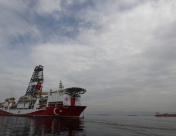 Οι κινήσεις τακτικής της Άγκυρας με τα πλωτά γεωτρύπανα και η απειλή κλιμάκωσης