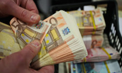 Επίδομα 800 ευρώ: Πιστώνεται από Παρασκευή για τις αναστολές Νοεμβρίου