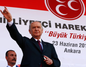 Ξέφυγε ο Μπαχτσελή: Θα θάψουμε τον Τσίπρα στη θάλασσα και θα συντρίψουμε τους Έλληνες