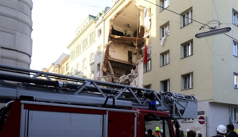 Έκρηξη με τραυματίες σε κτίριο στη Βιέννη