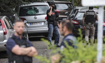 Πυροβολισμοί κοντά σε τζαμί σε πόλη της δυτικής Γαλλίας