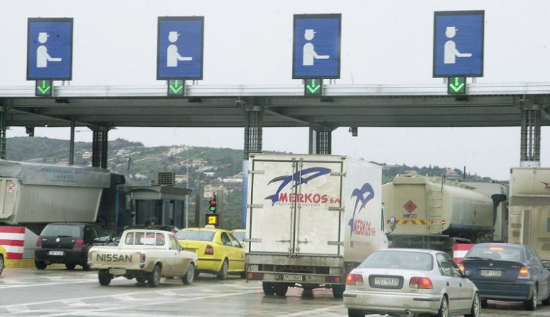 Κακοκαιρία «Φίλιππος»: Πού απαγορεύεται από αύριο το πρωί η κυκλοφορία βαρέων οχημάτων
