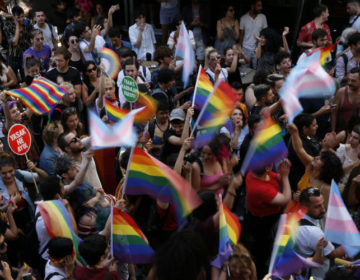 Έπεσαν δακρυγόνα στην Πορεία Υπερηφάνειας στη Τουρκία