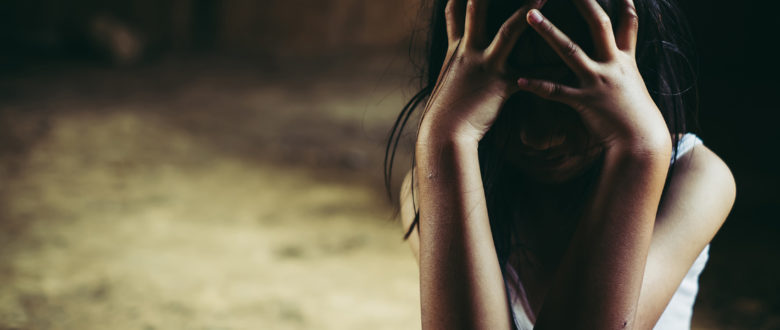 Σοκ στην Κρήτη: 14χρονη κατήγγειλε ότι τη βίασε φίλος του πατέρα της