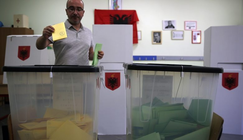 Αποχή-ρεκόρ στις δημοτικές εκλογές της Αλβανίας