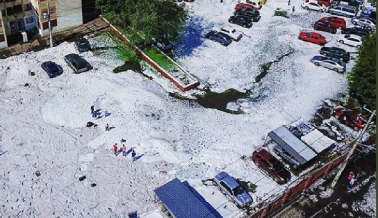 Πάγος κάλυψε τη Γουαδαλαχάρα του Μεξικό μετά από χαλαζόπτωση