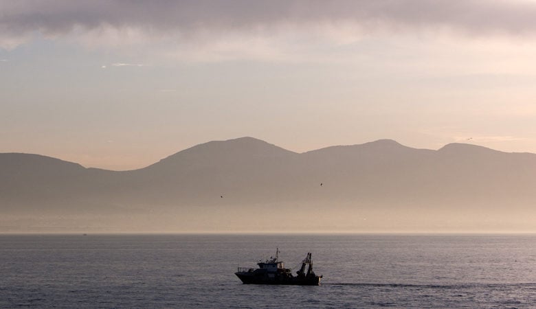 Καψόνια κατοχικού στρατού σε σκάφος με Ελληνοκύπριους ψαράδες