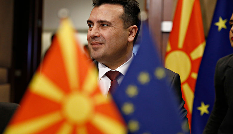 Ζόραν Ζάεφ: Υπέβαλε αίτηση για νέο διαβατήριο «Βόρειας Μακεδονίας»