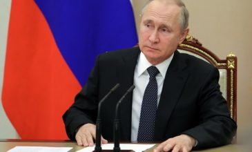 Κορονοϊός: Ο Πούτιν προειδοποιεί τους Ρώσους για την κορύφωση της πανδημίας