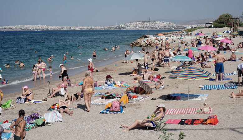 Άνοδος της θερμοκρασίας από σήμερα Κυριακή – Πού αναμένεται να βρέξει