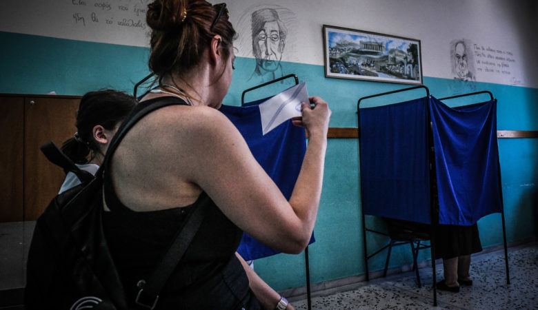 Εθνικές εκλογές 2019: Στις κάλπες εκατομμύρια πολίτες – Ομαλά διεξάγεται η εκλογική διαδικασία
