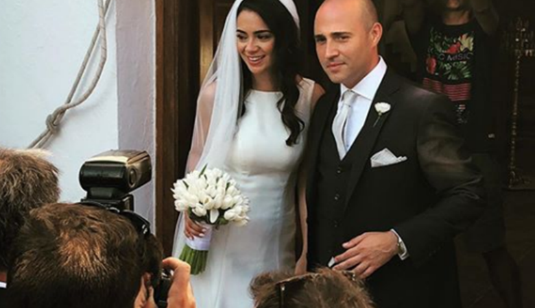 Κωνσταντίνος Μπογδάνος: Οι πρώτες φωτογραφίες από τον γάμο του στη Νάξο