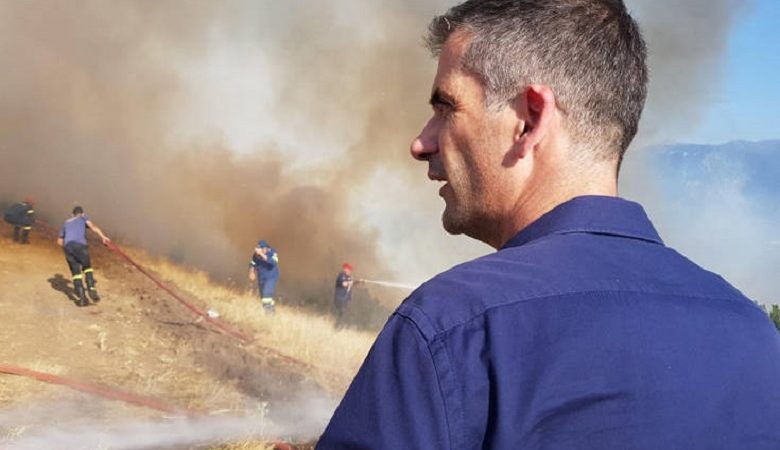 Μαίνεται η φωτιά στη Φθιώτιδα- Στο σημείο ο Κώστας Μπακογιάννης