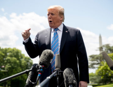 Μπλοκάρουν τον Τραμπ να μην χρησιμοποιεί τη λειτουργία του «αποκλεισμού» στο Twitter