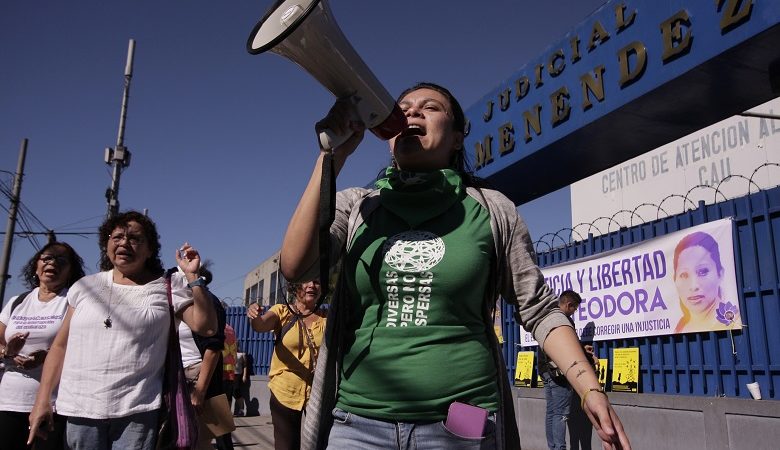 Ξαναδικάζεται στο Ελ Σαλβαδόρ ανήλικη που προκάλεσε την αποβολή του εμβρύου της