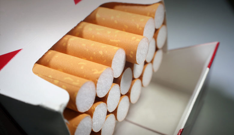 Χαλκιδική: Εντοπίστηκε εργοστάσιο παραγωγής λαθραίων τσιγάρων – Συνελήφθησαν 30 άτομα και κατασχέθηκαν 500.000 πακέτα