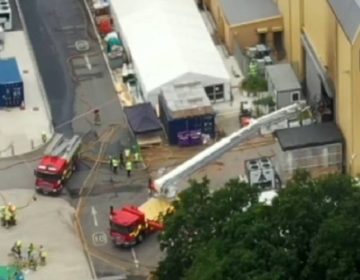 Πυρκαγιά στα στούντιο της Warner Bros στα βόρεια του Λονδίνου