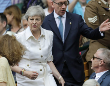 Η Τερέζα Μέι χορεύει στους ρυθμούς του Dancing Queen των Abba