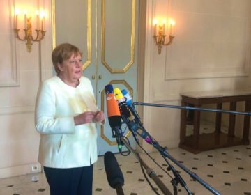 Η νέα εμφάνιση της Μέρκελ που προκάλεσε ερωτηματικά για την υγεία της