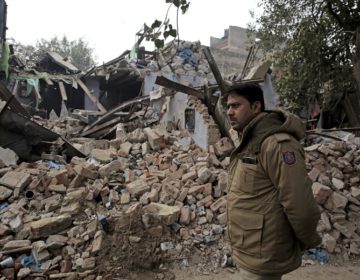 Αγωνία για παγιδευμένους μετά την κατάρρευση τετραώροφου κτιρίου στο Μουμπάι