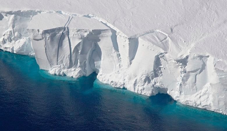 Βομβαρδισμό της Ανταρκτικής με τεχνητό χιόνι μελετούν οι επιστήμονες