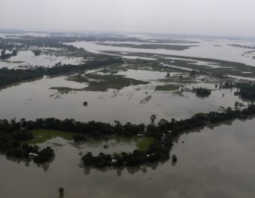Ξεπέρασαν τους 270 οι νεκροί από τον μουσώνα στη Νότια Ασία
