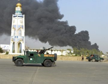 Πολύνεκρη επίθεση στο Αφγανιστάν με παγιδευμένα αυτοκίνητα