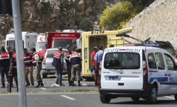 Ένας νεκρός και πέντε τραυματίες σε τροχαίο στην Εγνατία Οδό