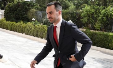 Χαρίτσης: Δεν ζούμε στη χώρα των χρυσόψαρων κ. Μητσοτάκη