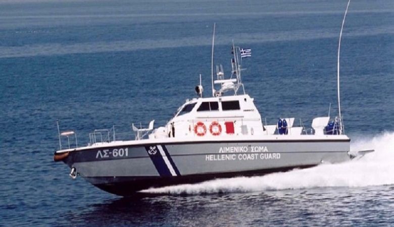Πλοίο προσάραξε στην Κρήτη – Ο πλοίαρχος ζήτησε εγκατάλειψη
