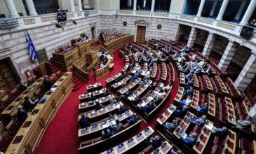 Tο προεδρείο της Βουλής εκλέγει η Επιτροπή Αναθεώρησης του Συντάγματος