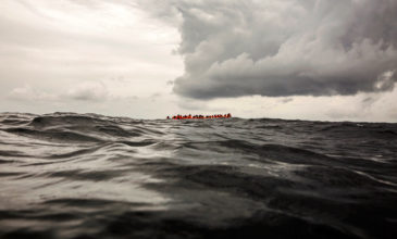 Ναυάγιο πλοίου με μετανάστες στην Τυνησία: Ανασύρθηκαν άλλα 12 πτώματα