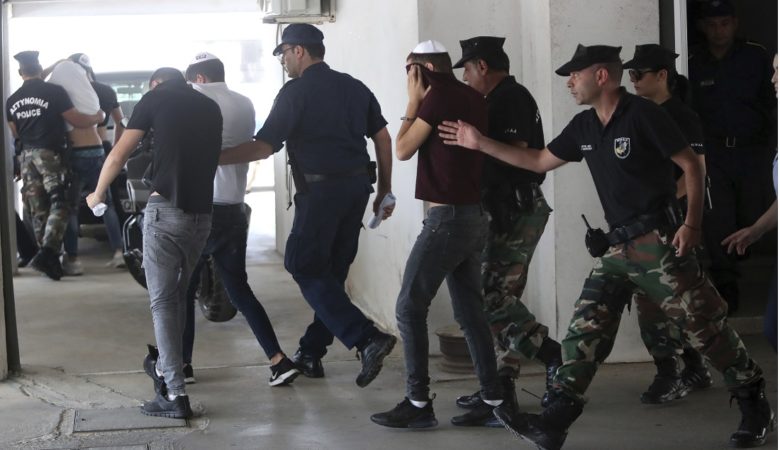 Υπόθεση ομαδικού βιασμού: «Ήταν ένας εφιάλτης, δεν θα επιστρέψω ποτέ στην Κύπρο»