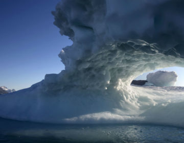 Παγκόσμια ανησυχία πως ο καύσωνας κατευθύνεται στη Γροιλανδία