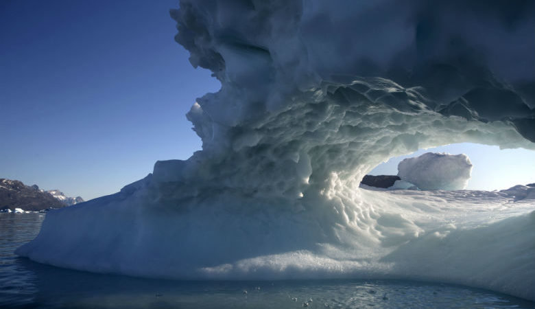 Παγκόσμια ανησυχία πως ο καύσωνας κατευθύνεται στη Γροιλανδία