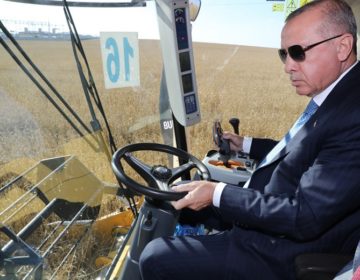 Ο Ερντογάν τώρα και… αγρότης