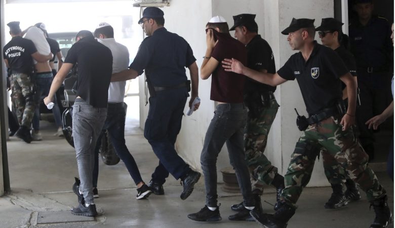 Ανατροπή στην υπόθεση του ομαδικού βιασμού στην Κύπρο