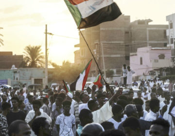 Ελεύθεροι σκοπευτές σκότωσαν τέσσερις μαθητές και έναν ενήλικα σε διαδήλωση στο Σουδάν