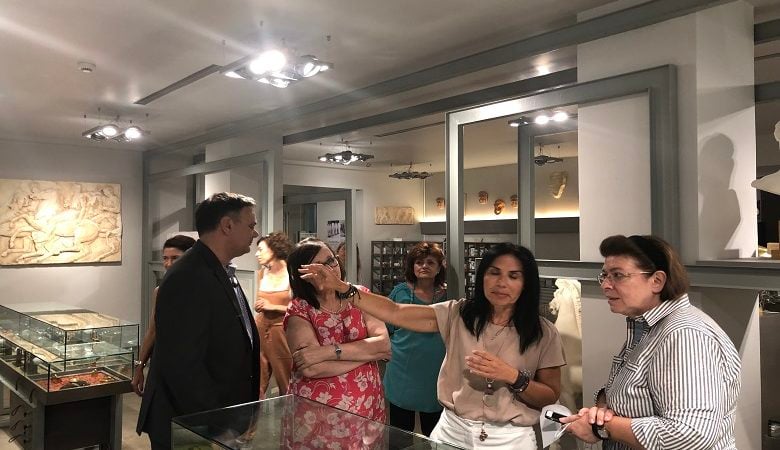 Λίνα Μενδώνη: Απογοητευτική η κατάσταση στο Αρχαιολογικό Μουσείο