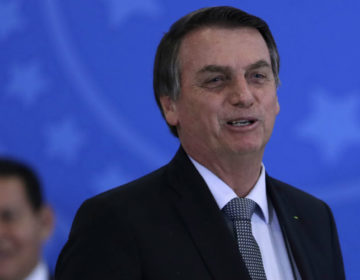 Ο Μπολσονάρου σνόμπαρε τον Γάλλο υπουργό Εξωτερικών για να πάει… για κούρεμα