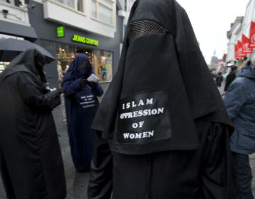 Ολλανδία: Σε ισχύ ο νόμος για την απαγόρευση της μπούρκα σε δημόσιους χώρους