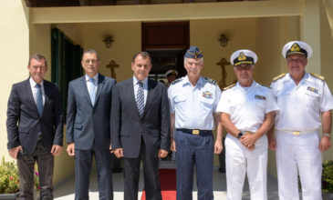 Επίσκεψη του υπ. Εθνικής Άμυνας στο Αρχηγείο Στόλου
