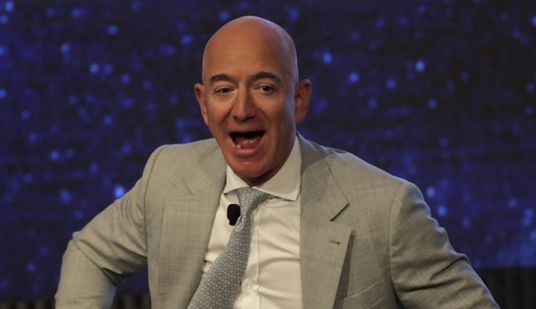 Ο Τζεφ Μπέζος πούλησε μετοχές αξίας 1,8 δισ. δολαρίων της Amazon