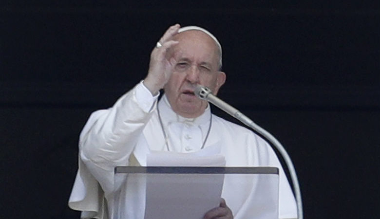 Ο Πάπας Φραγκίσκος καταδίκασε τα αιματοκυλίσματα σε Τέξας, Καλιφόρνια και Οχάιο
