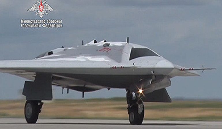 Παρθενική πτήση για το νέο stealth drone της Ρωσίας