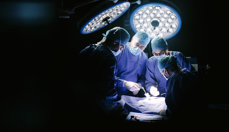 Οι σοβαρές χειρουργικές επεμβάσεις «γερνούν» τον εγκέφαλο