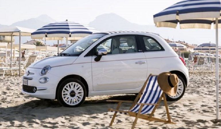 Tο καλοκαίρι από την οροφή του Fiat 500c