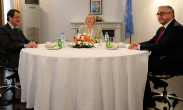 Ολοκληρώθηκε η συνάντηση του Προέδρου Αναστασιάδη με τον τουρκοκύπριο ηγέτη